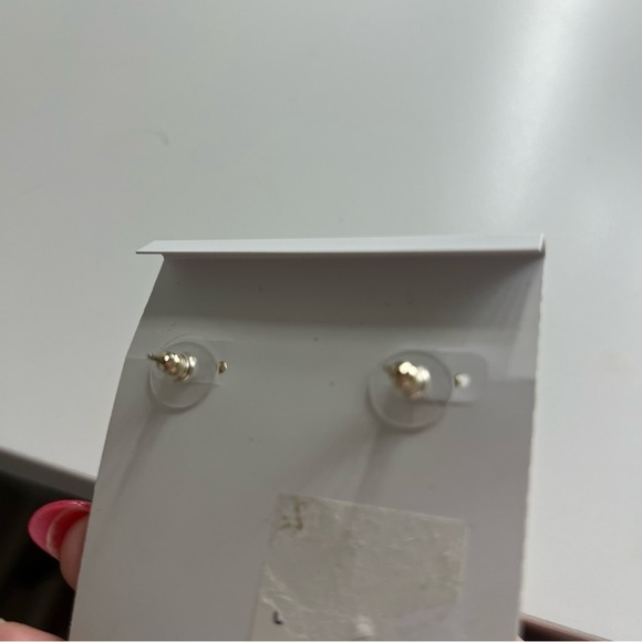 Kendra Scott Misha Dangle Turquoise Earrings- LIKE NEW! - Picture 3 of 6